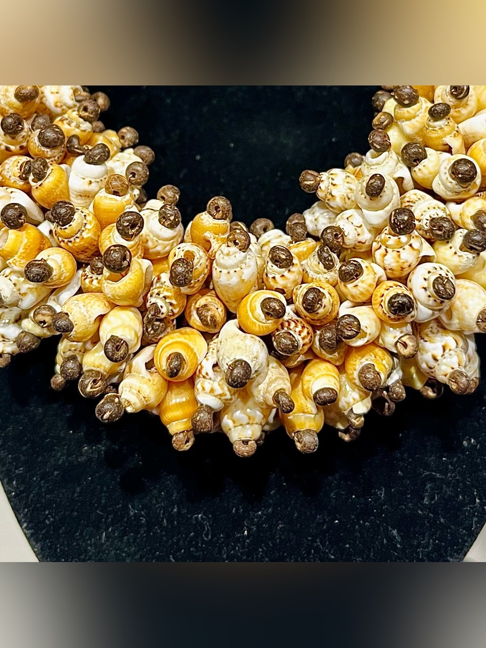 Handcrafted Shell Lei Necklace in Yellow and Brown - Picture 2 of 3